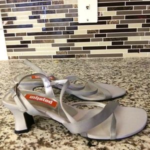 NWOT Matte silver sandals